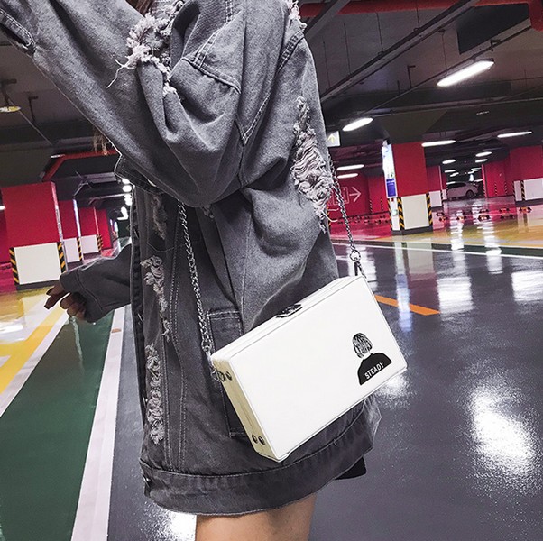 CPC8752-Rip White