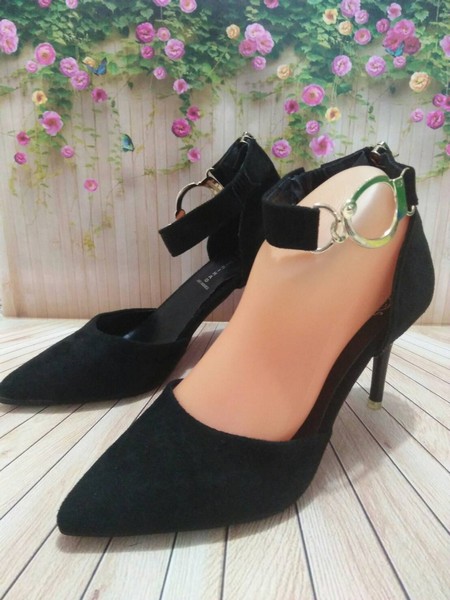 SS1017Black