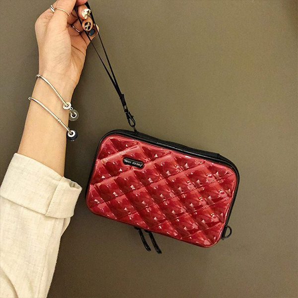 OB1621Red