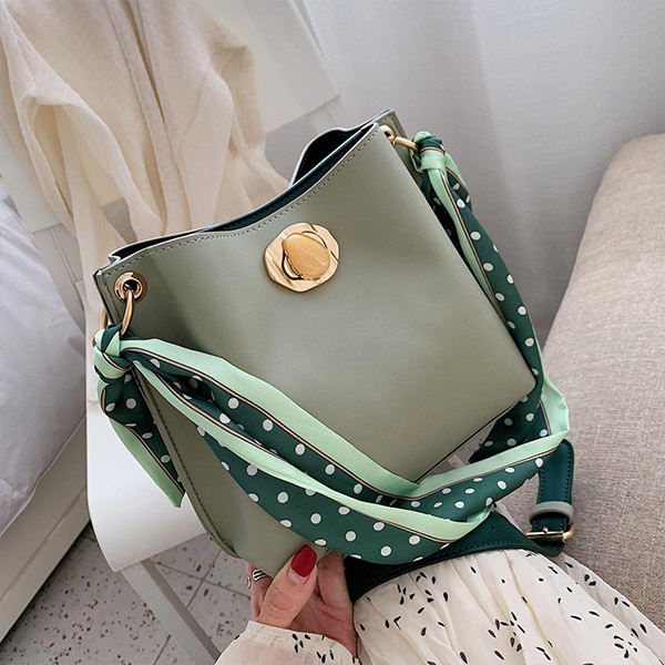 OB1724Green